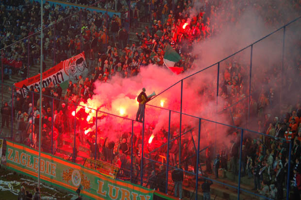 Sa 16.02.08, 20:00 Uhr, Olympisch-Stadion, Erste Liga Belgien, FC Germinal Beerschott-FC Zulte Waregem 0-0 <br> So 17.02.08, 15:00 Uhr, Belgien 3. Liga, Stadion Pierre Cornelisn, FC Eendracht Aalst-K. Ziegem Sport. <br> FR 29.02.08 Stadion Lech, Polen 1. Liga, Lech Posen-Zaglebie Lubin 0-0, 16000Z davon 1000 G�ste<br> SA 01.03.08 Stadion Odra, Polen 1.Liga, Odra Wodzislaw Slaski-Korona Kielce 1-0, 2960Z davon 50 G�ste<br> SO 02.03.08, Stadion Slaski (Nationalstadion), Polen 1. Liga, KKS Ruch Chorzow-Gornik Zarbze 3-2