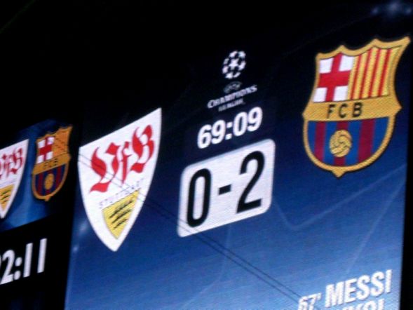 Der VfB verliert sein CL-Heimspiel gegen den FC Barcelona mit 0 zu 2...