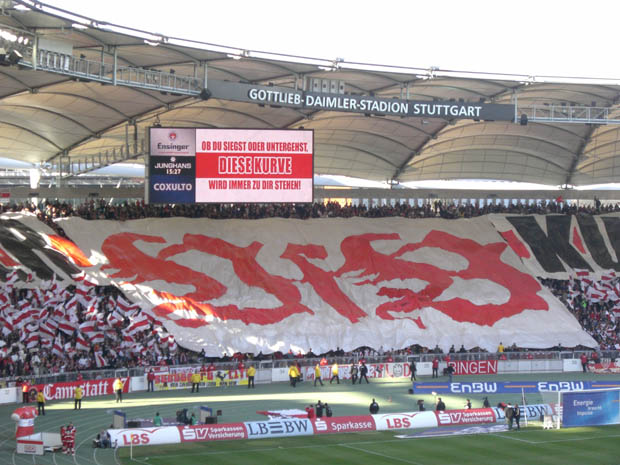 Der VfB Stuttgart verliert zu Hause nach schwacher Leistung verdient mit 1:3 gegen Berlin. Pantelic war mit 2 Treffern erfolgreich und besiegte den VfB damit nahezu im Alleingang...